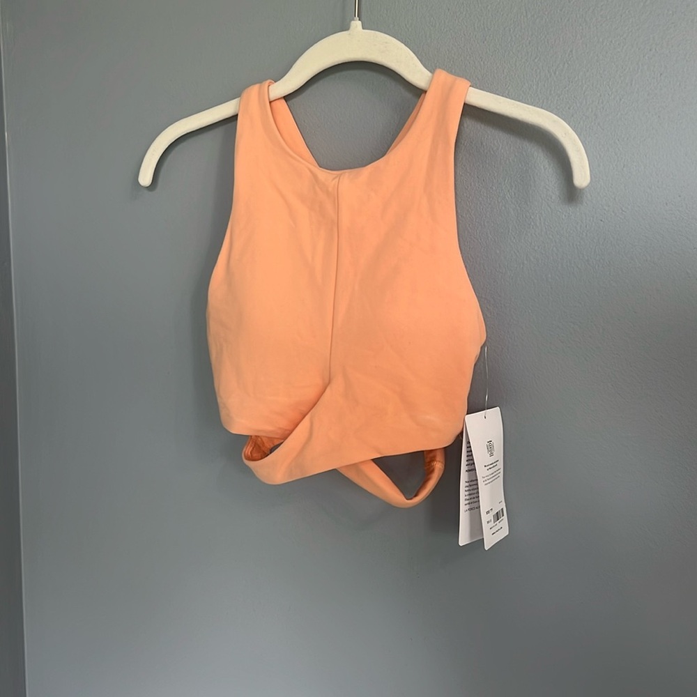 NWT Athleta Conscious Cut Out Crop size XXS A-C Peach color